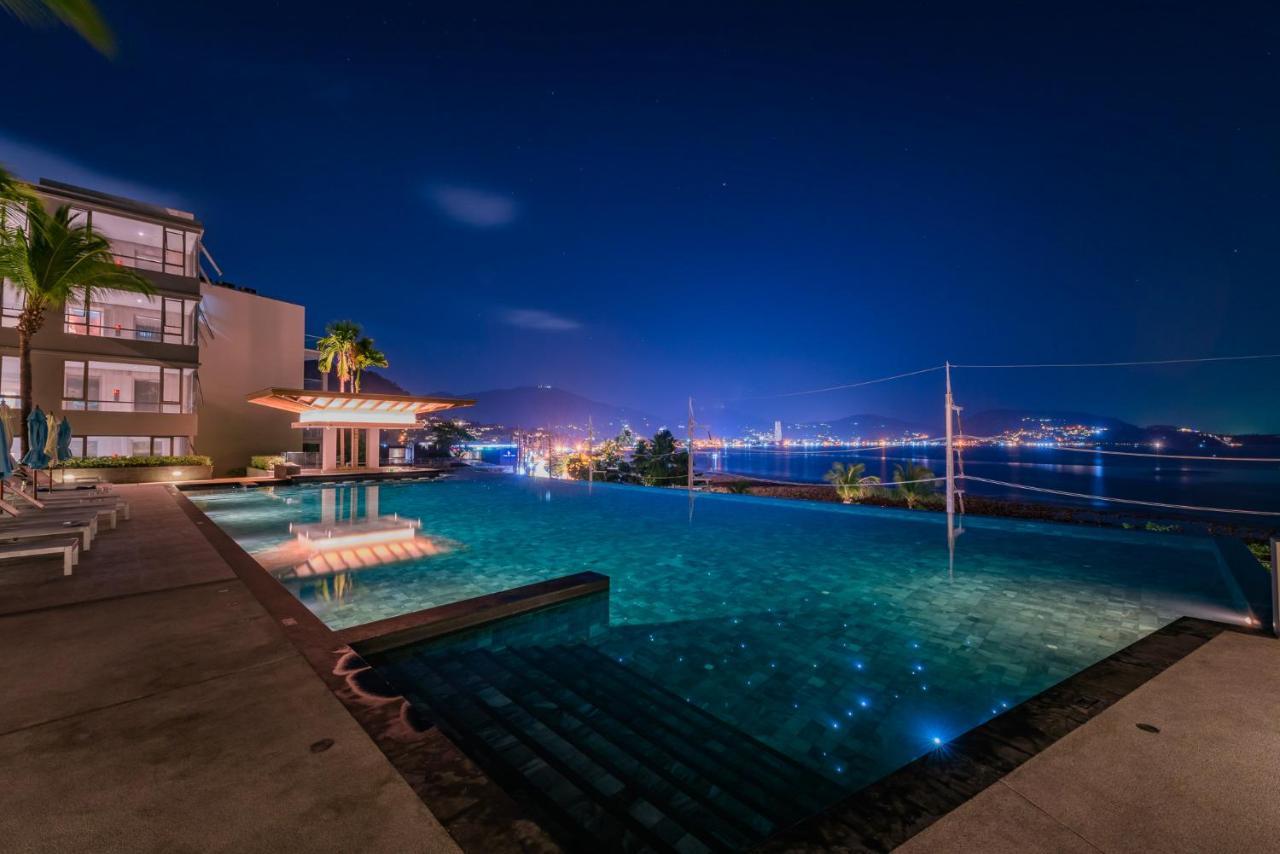 Oceanfront Beach Resort - Sha Extra Plus Patong Ngoại thất bức ảnh The swimming pool at The View