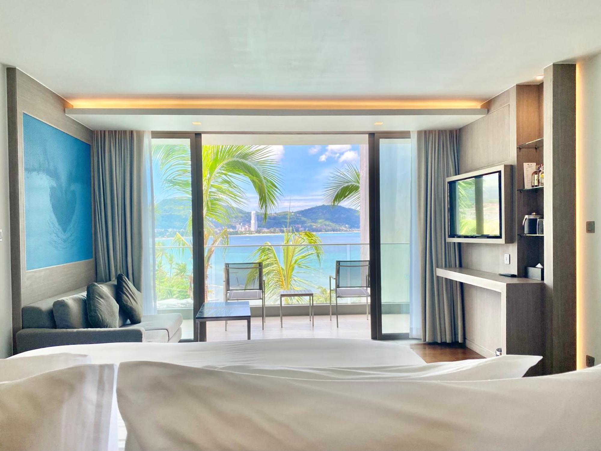 Oceanfront Beach Resort - Sha Extra Plus Patong Phòng bức ảnh Deluxe Ocean View