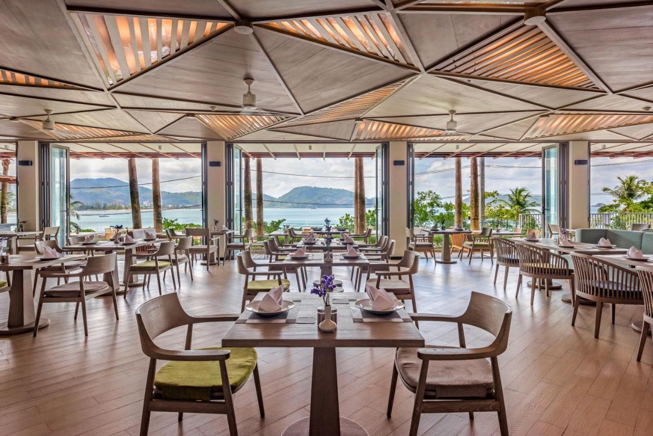 Oceanfront Beach Resort - Sha Extra Plus Patong Ngoại thất bức ảnh The Deck